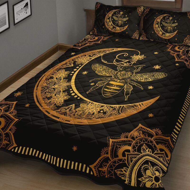Awesome Hoodied Treble Clef And Hummingbirds Quilt Bed Set Bee HDQ025