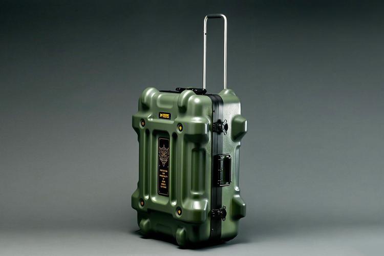 Awesome Hoodie Luggage Cover For Everyone - VERY COOL - VNV0002