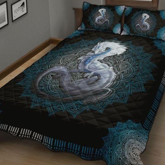 Awesome Hoodied Treble Clef And Hummingbirds Quilt Bed Set Dragon Black HDQ011